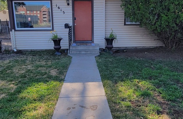 Home of the MavericksnLovely 2-bedroom bungalow in Grand Junction