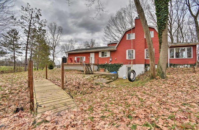 Home on 10 Acres Perfect for MSU Football Weekend