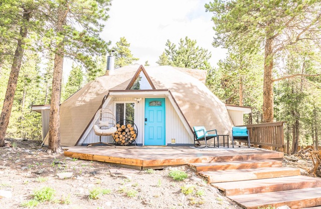 Home Sweet Dome! | Hot Tub | Casinos Skiing Hiking