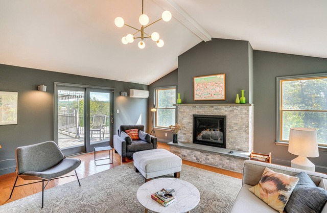 Home w/Fire Pit, Near Downtown Hudson + Skiing!