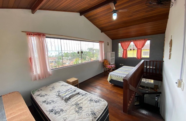 Home w/ocean view 150m from the beach