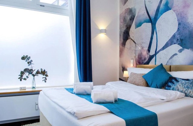 Homely Stay Studio5 Bright, modern and central