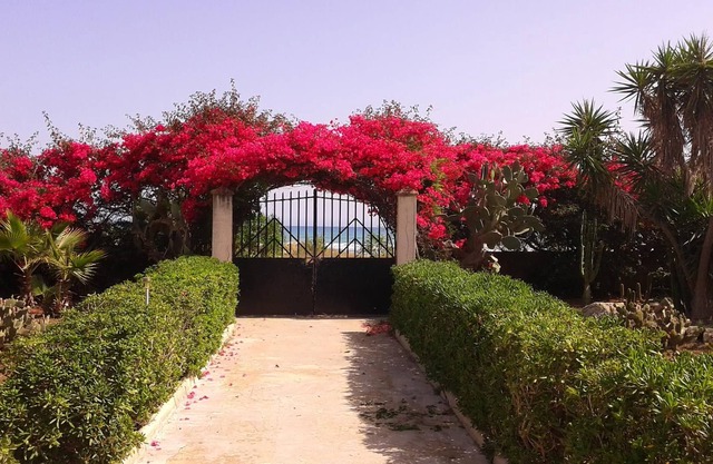 Homerez - 20 m away from the beach! House for 9 ppl. with sea view at Pachino