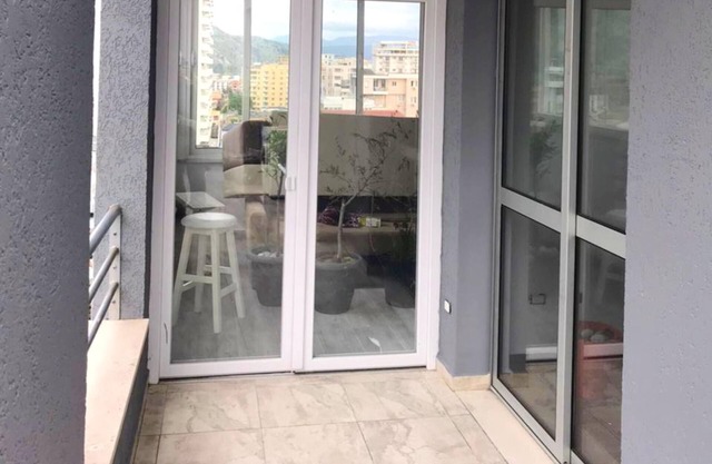 Homerez - 50 m away from the beach! Nice appartement for 7 ppl. at Shëngjin