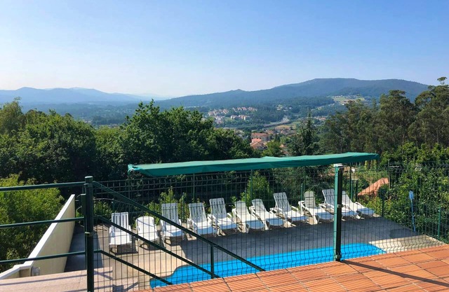 Homerez - Big chalet for 15 ppl. with swimming-pool and terrace at A Coruña