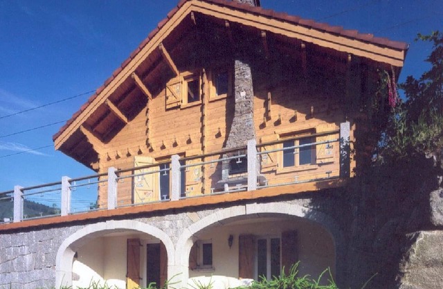 Homerez - Charming Chalet in La Bresse with Terrace and Enclosed Garden