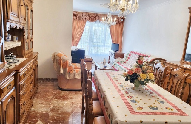 Homerez - Comfortable apartment in Vivero with balcony