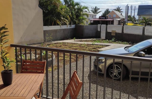 Homerez - Cozy Apartment in Saint Pierre