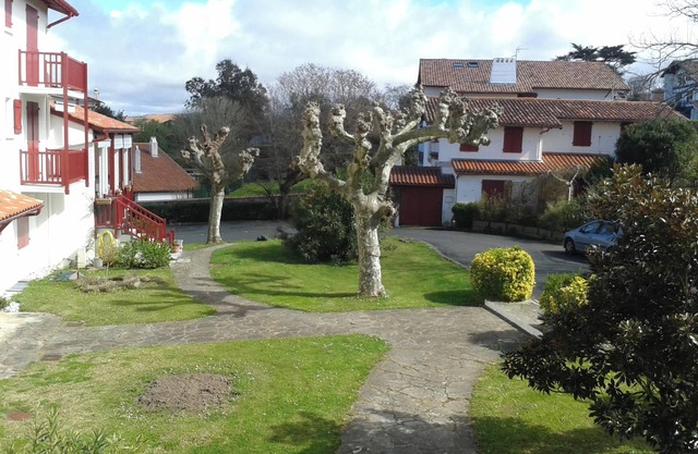 Homerez - Cozy studio in Guéthary 30 m² with relaxing balcony