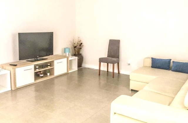 Homerez - House 3 km away from the beach for 14 ppl. with shared pool at Atalaia