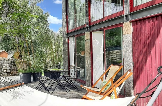 Homerez - House in Covelas with Pool