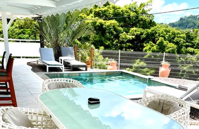 Homerez - Nice villa for 4 ppl. with swimming-pool and sea view at Le François