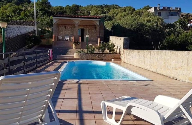 Homerez - Spacious villa 9 km away from the beach for 7 ppl. with swimming-pool