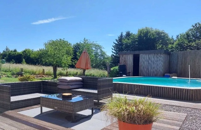Homerez - Villa in Ohey with pool.