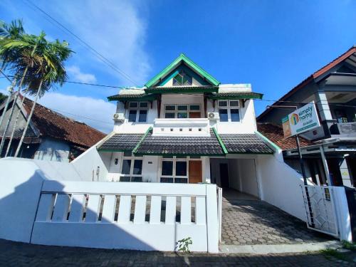 Homestay Simply Homy Warungboto Dekat Gembiraloka