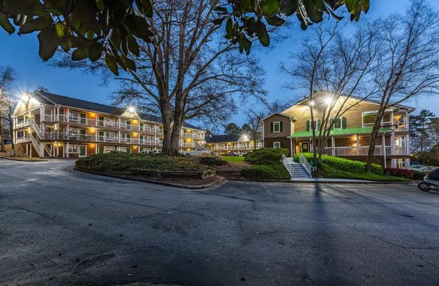 HomeTowne Studios Atlanta NE - Downtown Norcross
