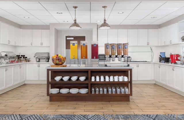 Homewood Suites by Hilton Detroit-Troy