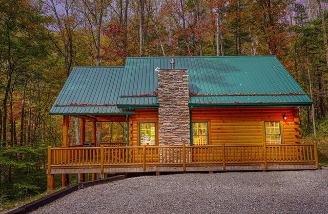 Honey Bear Cabin at Trickle Creek in Hocking Hills