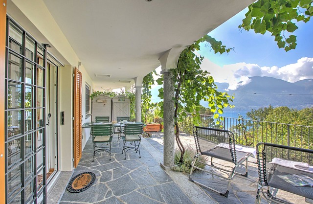 Honeymoon Love Retreat 1, Brione Sopra Minusio, Switzerland