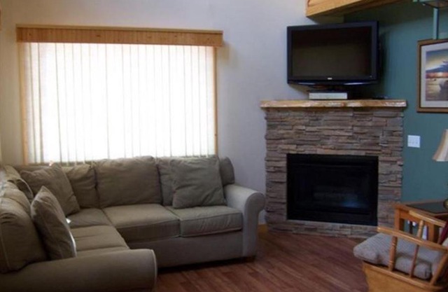 Hookers Resort Cabin Home 1