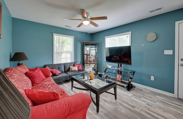 Hopkinsville Home Near Parks & Museums!