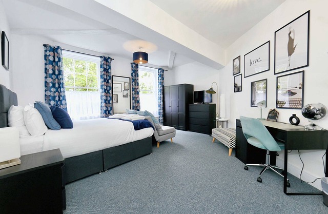 Host & Stay | Broad Street