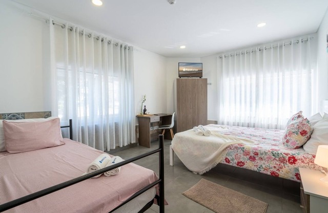 Host Wise Arvore - Triple Room w/Terrace and Pool