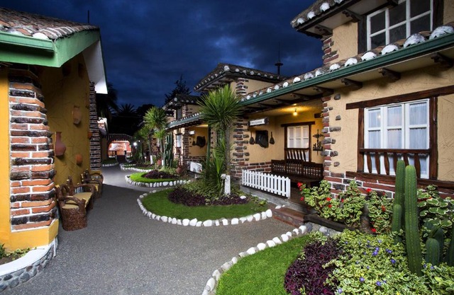 Hosteria Rumipamba De Las Rosas