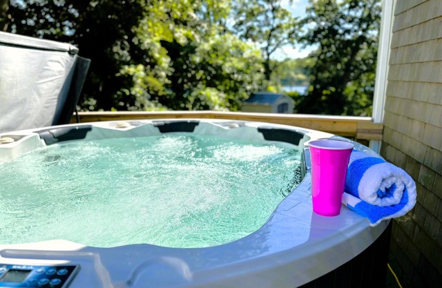 Hot Tub/Kayaks/Ebikes/Waterfront-The Lotus
