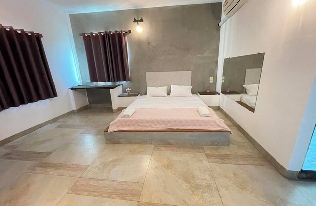 Hotel 30