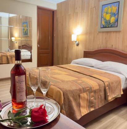 Hotel Asturias Inn
