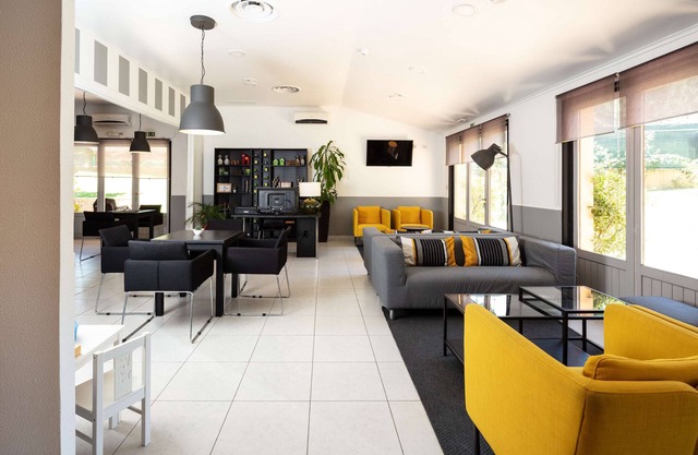 Hotel Campanile Lisbon South - Setubal