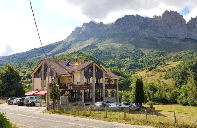 Hotel Cumbres de Valdeón