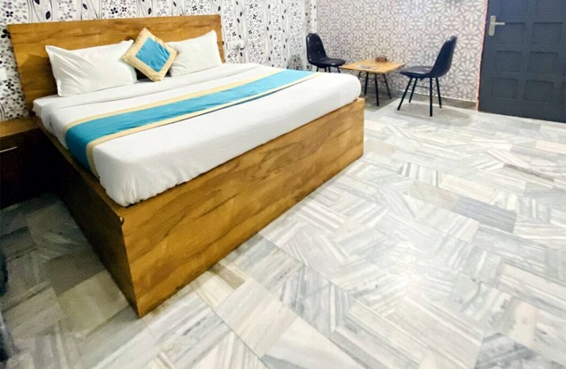 Hotel Eleven (Make Your Stay Comfortable With Us)