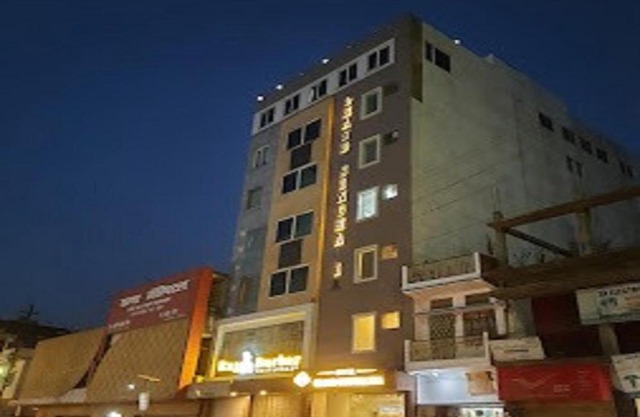 Hotel Grand Singhania, Ballia