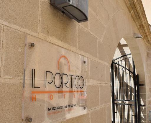 Hotel Il Portico