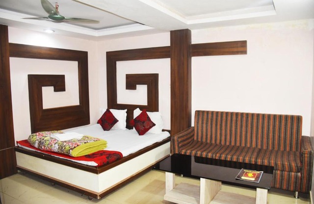 Hotel Jay