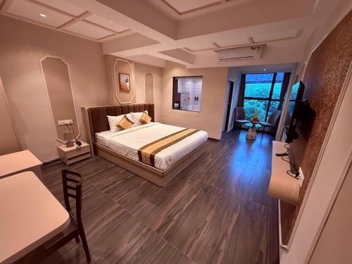 Hotel Melody NX - Thane West
