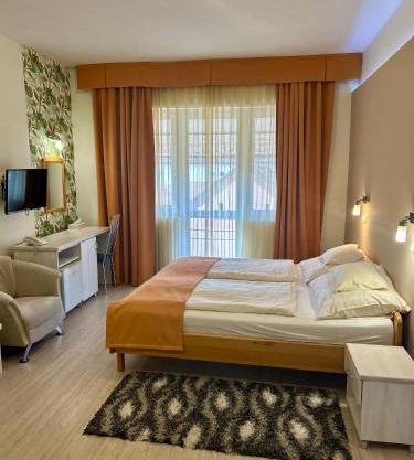Hotel Négy Évszak