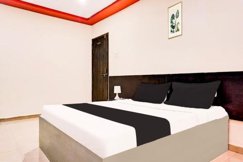Hotel O Royal Lodge