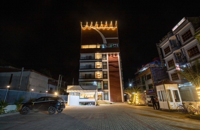 Hotel Palm International