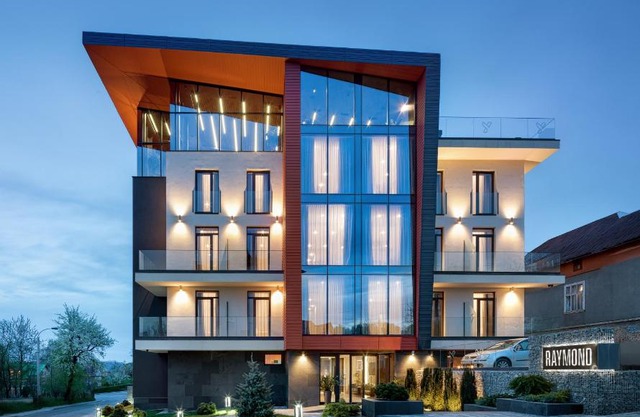 Hotel Raymond