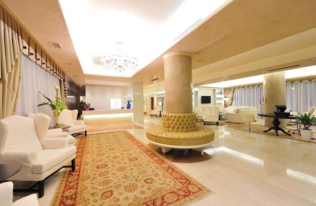 Hotel Roxy Plaza