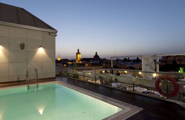 Hotel Sevilla Center