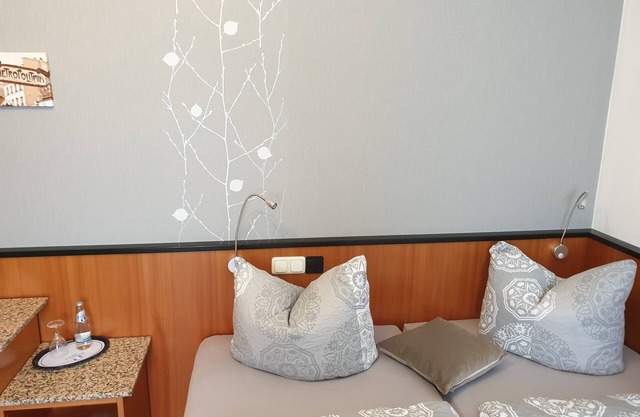 Hotel Sonnenschein -Nur für Geschäftsreisende-