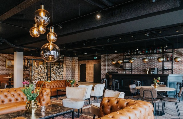 Hotel, Sportsbar & Brasserie Dorhout Mees