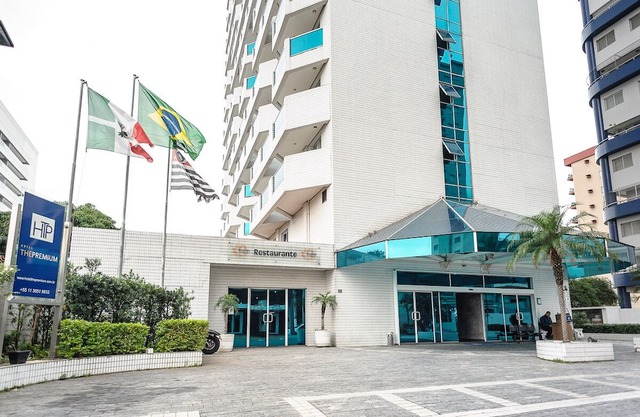 Hotel the Premium