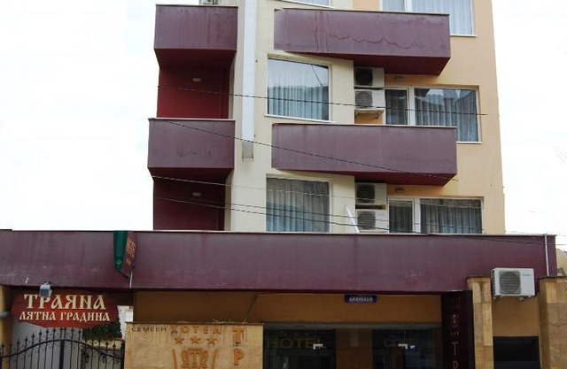 Hotel Trayana