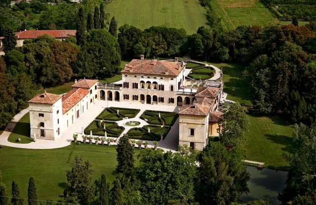 Hotel Villa Giona
