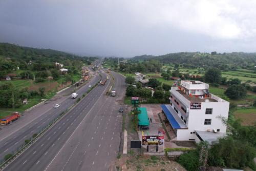 Hotel White Lotus